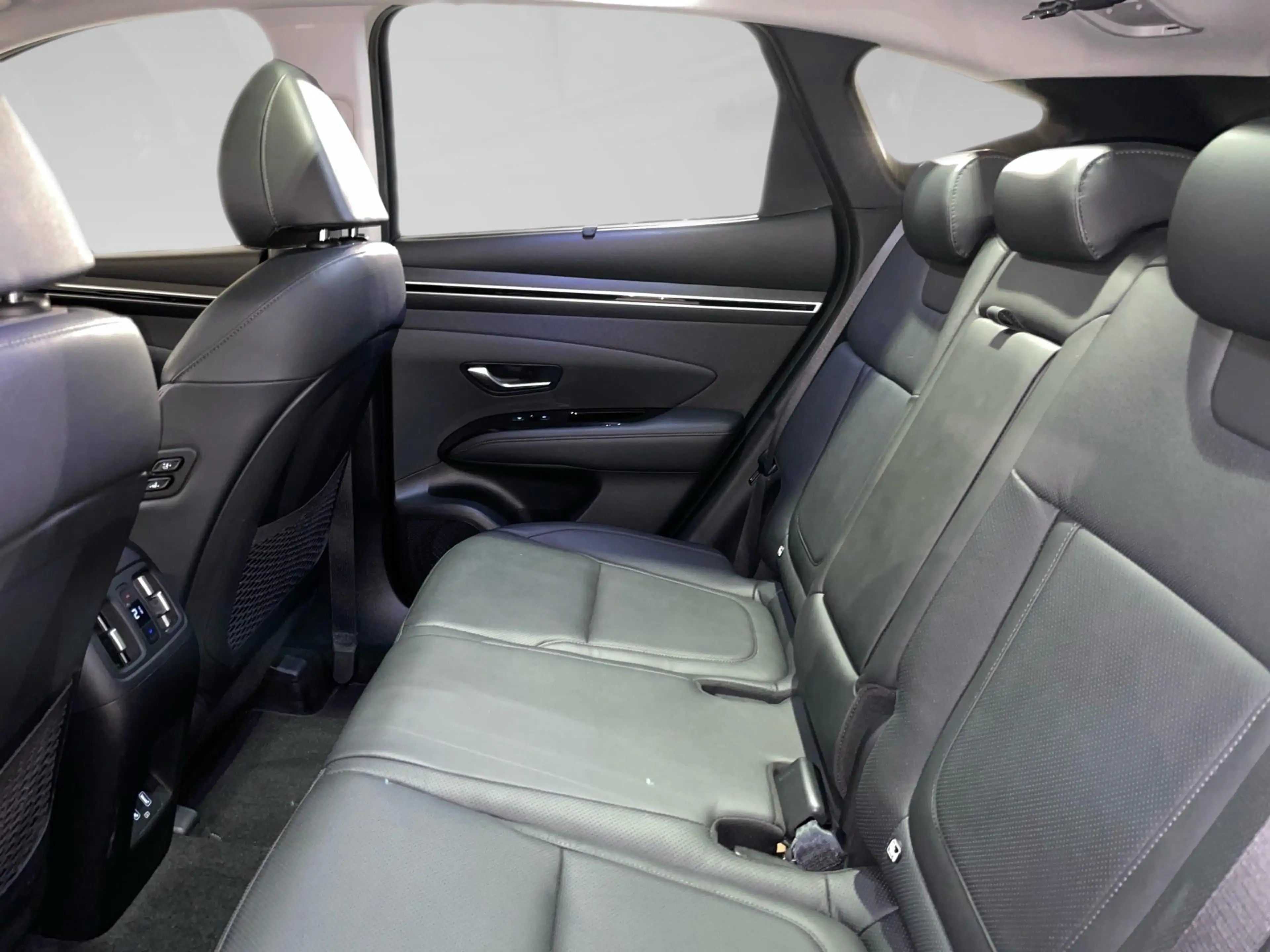 Hyundai TUCSON 1.6 T-GDi Hybrid 4x4 Shine — photo 11