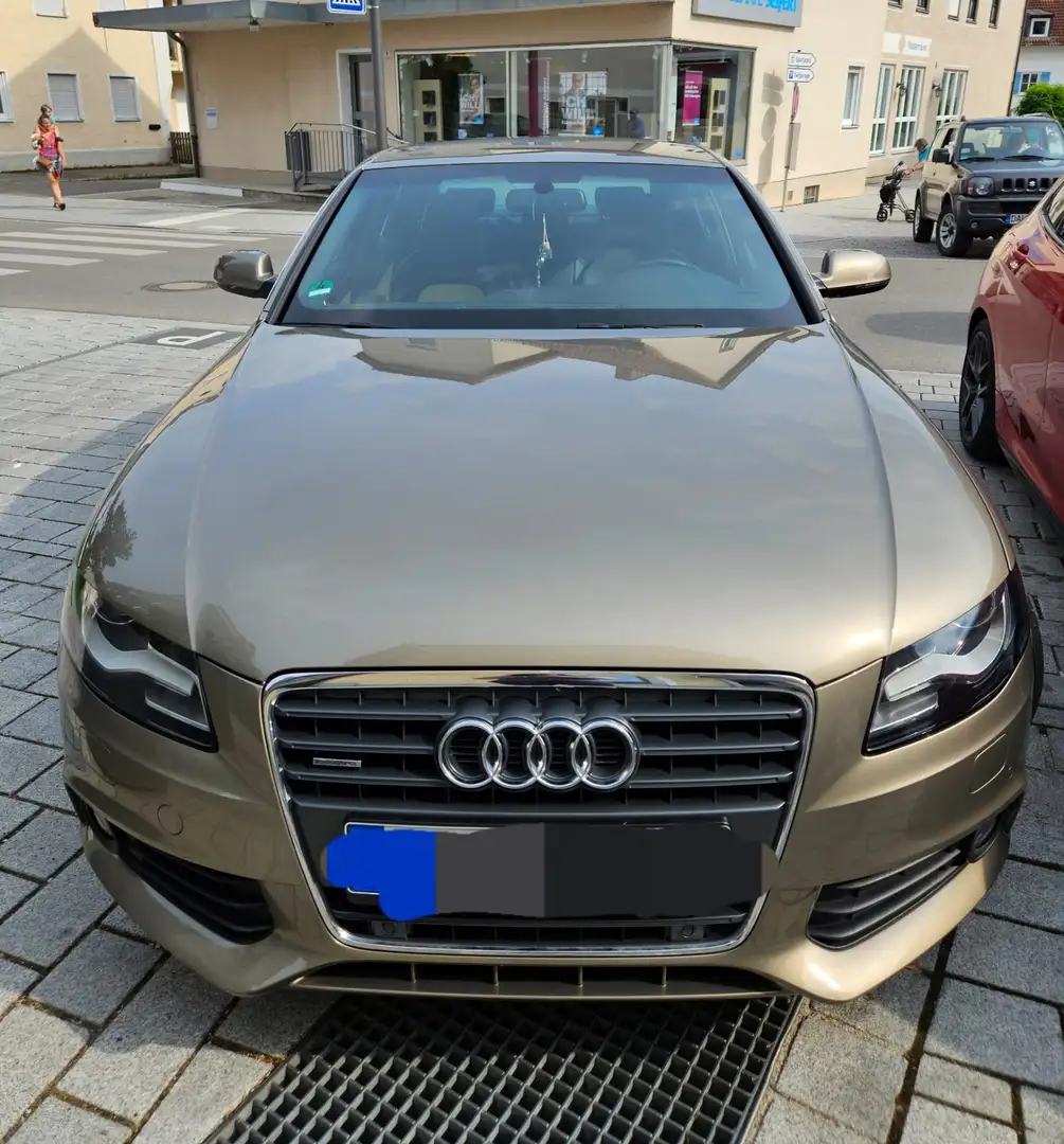 Audi A4 Ambition quattro Beige - 1