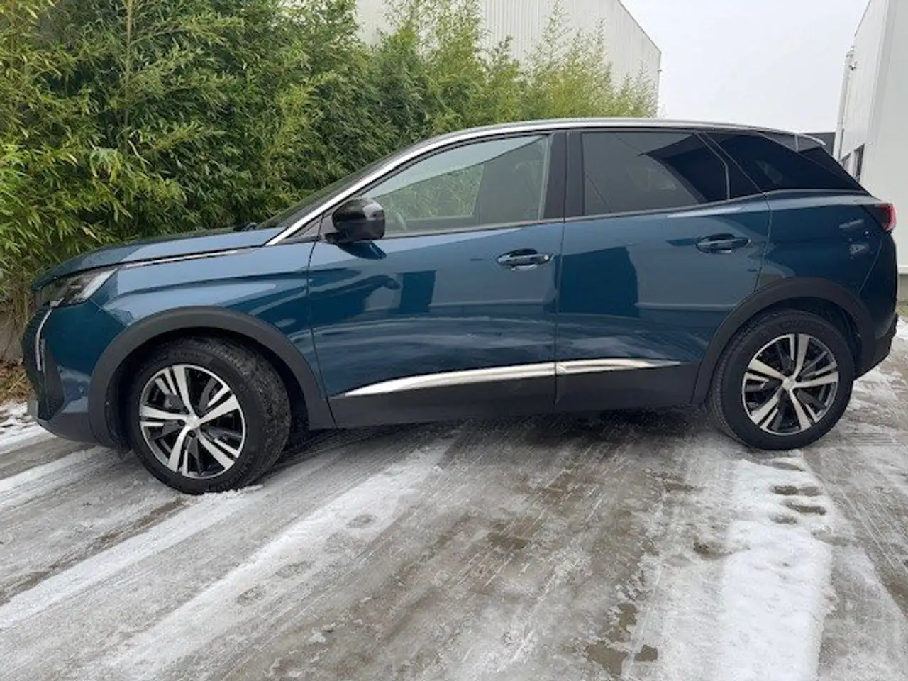 Peugeot 3008 3008 Hybrid 136 e-DSC6 Allure 5
