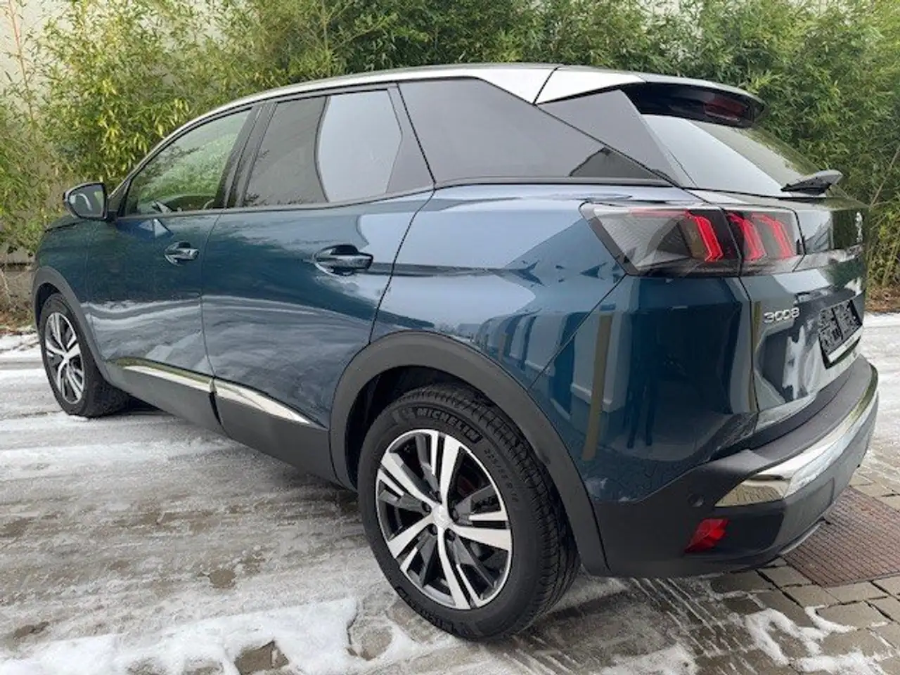 Peugeot 3008 3008 Hybrid 136 e-DSC6 Allure 7