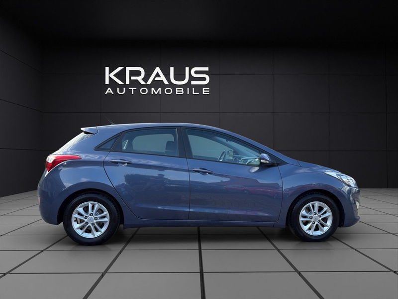 Hyundai i30 1.4 Trend KLIMA PDC MFL SHEFT 2HD ABS 5Türer — photo 8