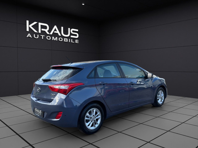 Hyundai i30 1.4 Trend KLIMA PDC MFL SHEFT 2HD ABS 5Türer — photo 7