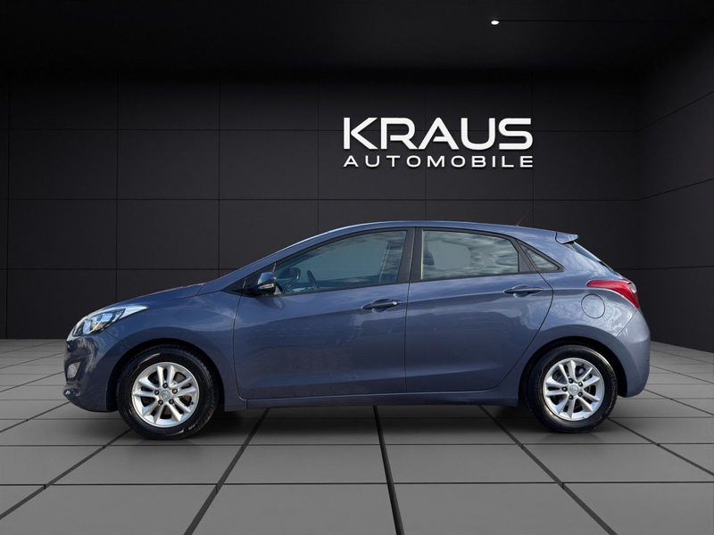 Hyundai i30 1.4 Trend KLIMA PDC MFL SHEFT 2HD ABS 5Türer — photo 3