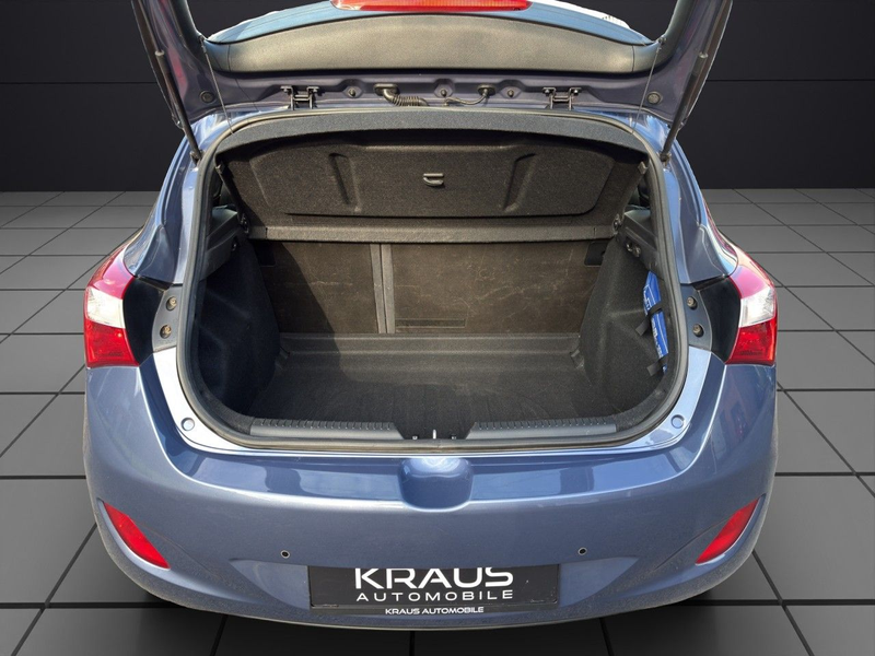 Hyundai i30 1.4 Trend KLIMA PDC MFL SHEFT 2HD ABS 5Türer — photo 6