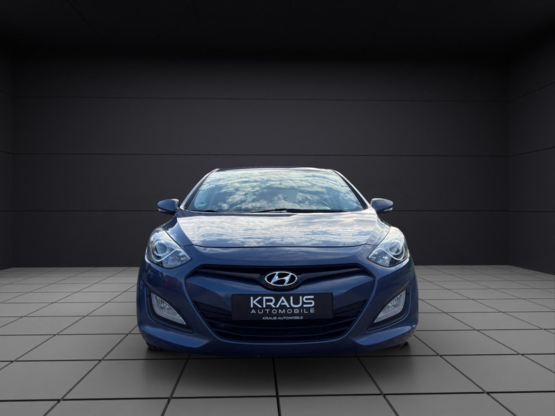 Hyundai i30 1.4 Trend KLIMA PDC MFL SHEFT 2HD ABS 5Türer — photo 11