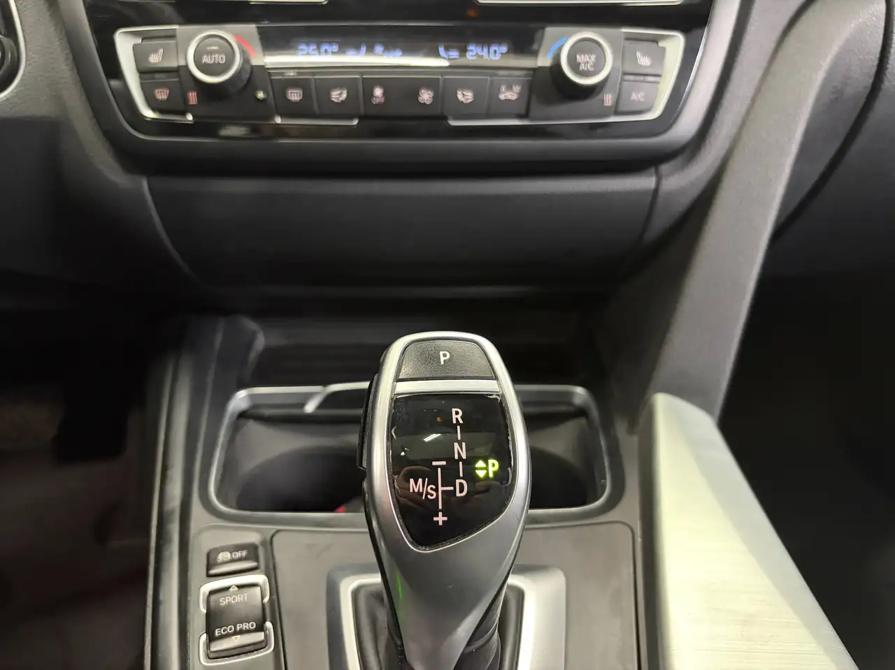 BMW 4 Series photo BMW 4 Series