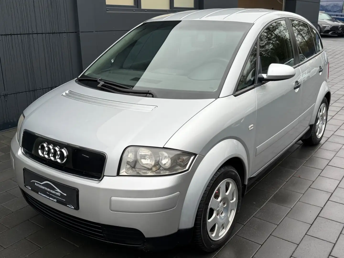 Audi A2 1.4 Klima Tüv 03/2027 Argent - 1