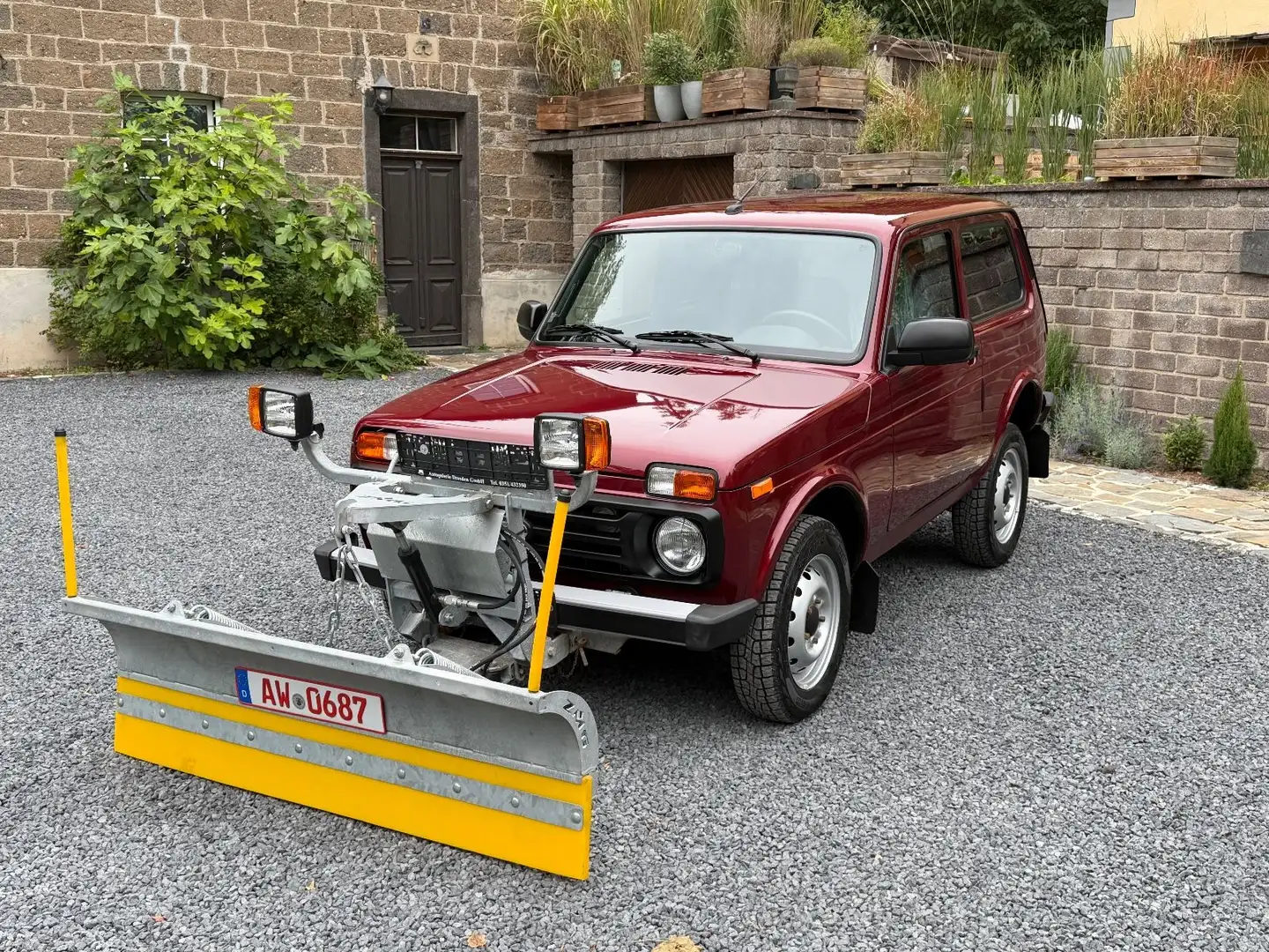 Lada Niva Legend Schneeschild Winterdienst WIE NEU ! Rot - 2