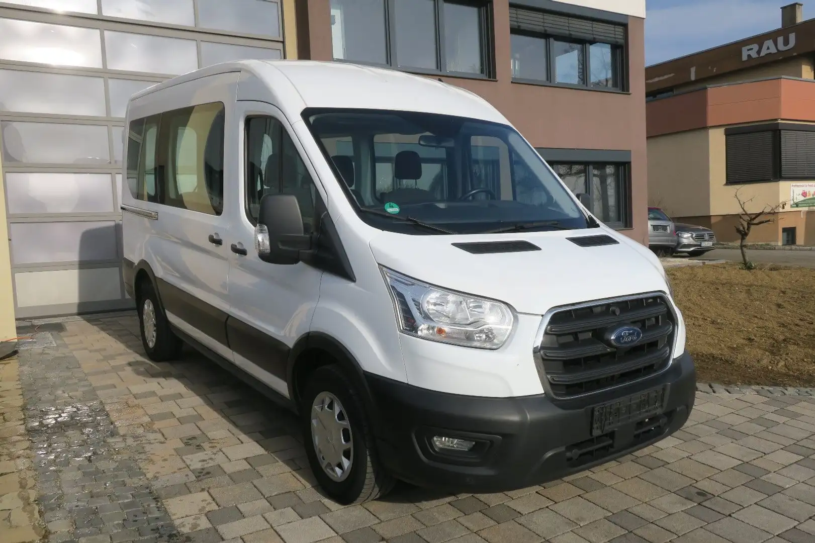 Ford Transit Kombi 350 L2 H2 Trend 9 Sitze Klima Weiß - 1