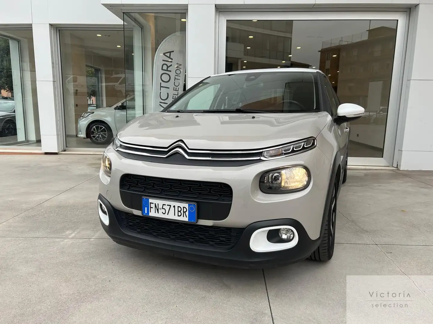 Citroen C3 BLUEHDI 75 CV C.MANUALE 5 PORTE SHINE RETROCAMERA Beige - 2