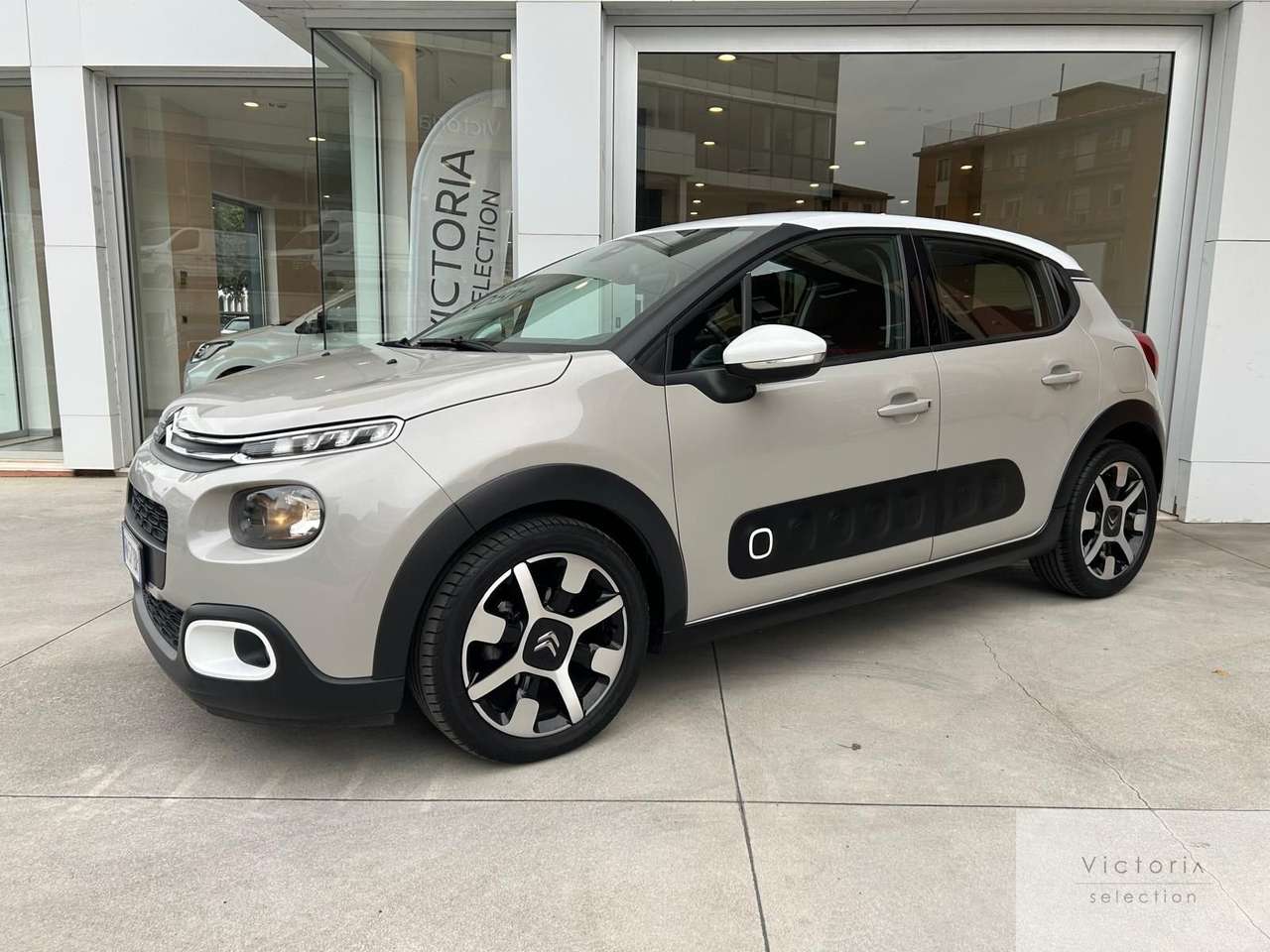 Citroen C3 BLUEHDI 75 CV C.MANUALE 5 PORTE SHINE RETROCAMERA