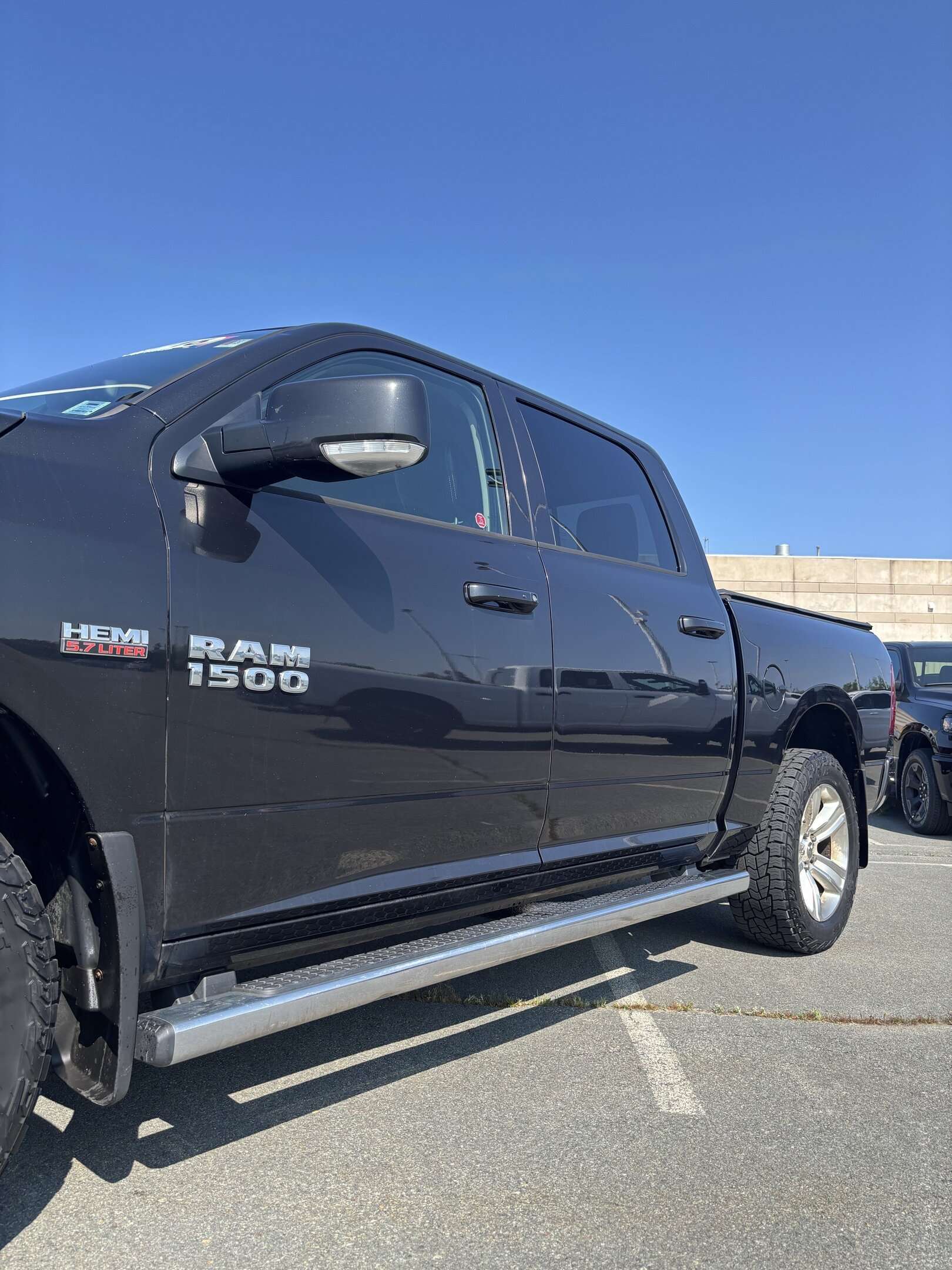 2016 RAM 1500 Sport — снимка 1
