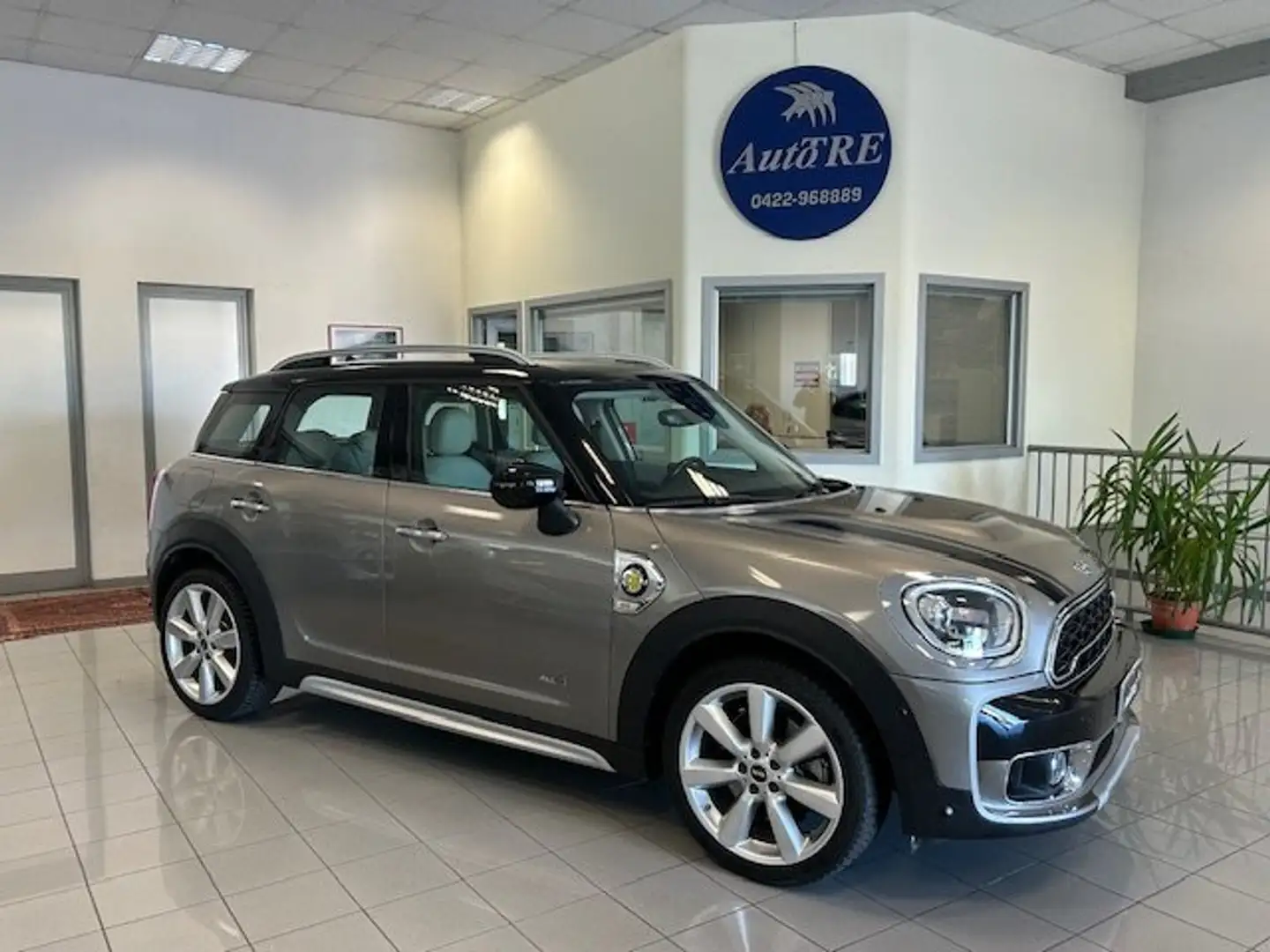 MINI Cooper SE Countryman Mini Countryman  1.5 Hype all4 auto Grigio - 1