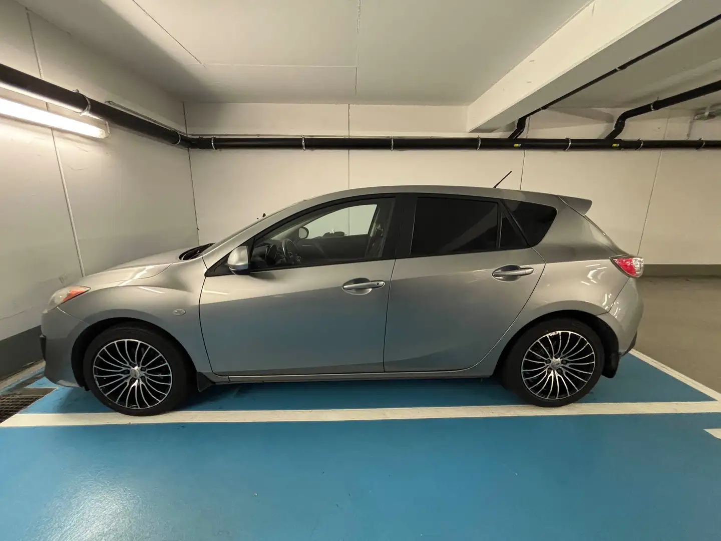 Mazda 3 Mazda 3 Sport 1,6i Special Edition Special Edition Silber - 1