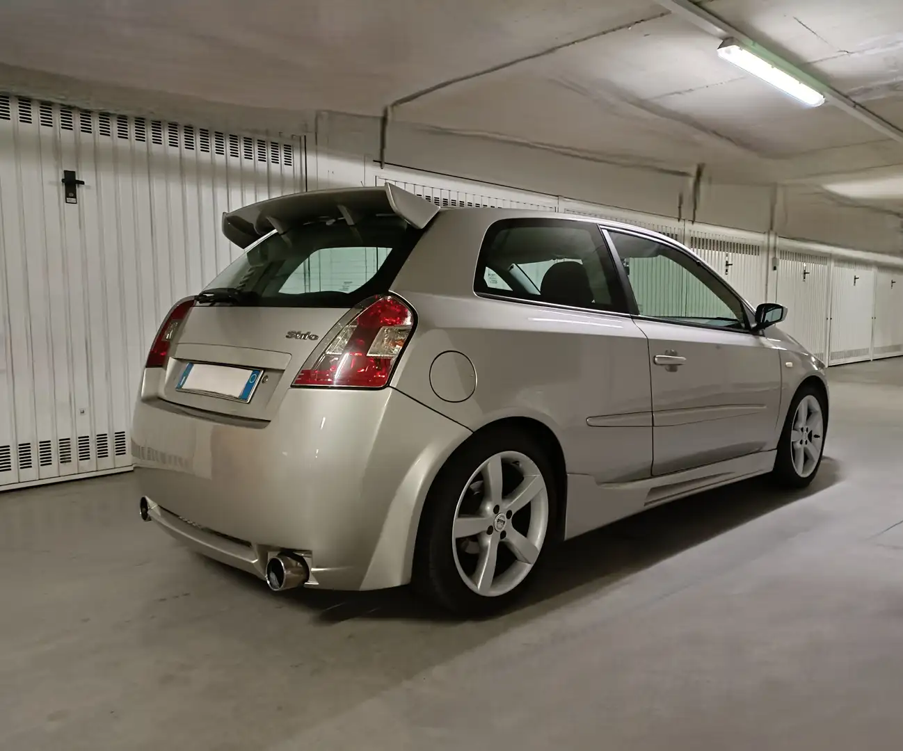 Fiat Stilo Stilo 3p 1.9 jtd Dynamic Grigio - 1