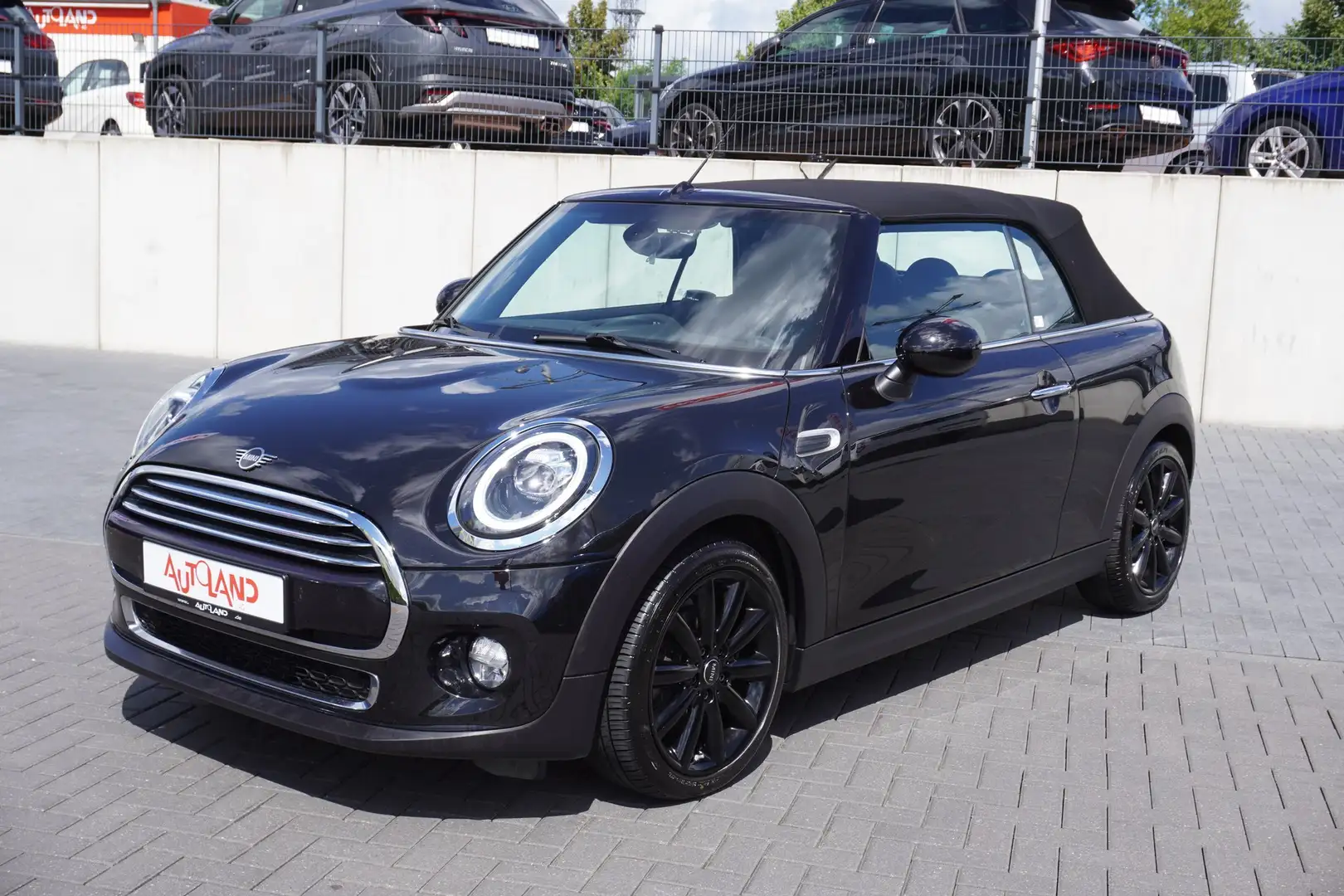 MINI Cooper Cabrio Cabrio 1.5 Cooper LED Sitzheizung Sportsitze PDC Schwarz - 2