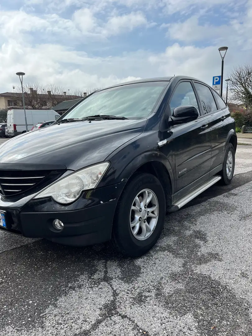 SsangYong Actyon Sports 2.0 xdi Comfort 4wd Negro - 1