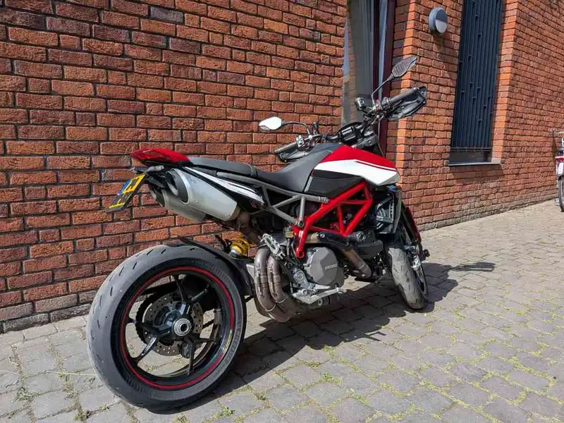 Ducati Hypermotard 950 - foto 5