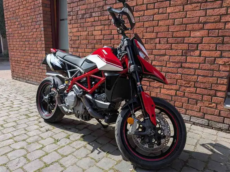 Ducati Hypermotard 950 - foto 4