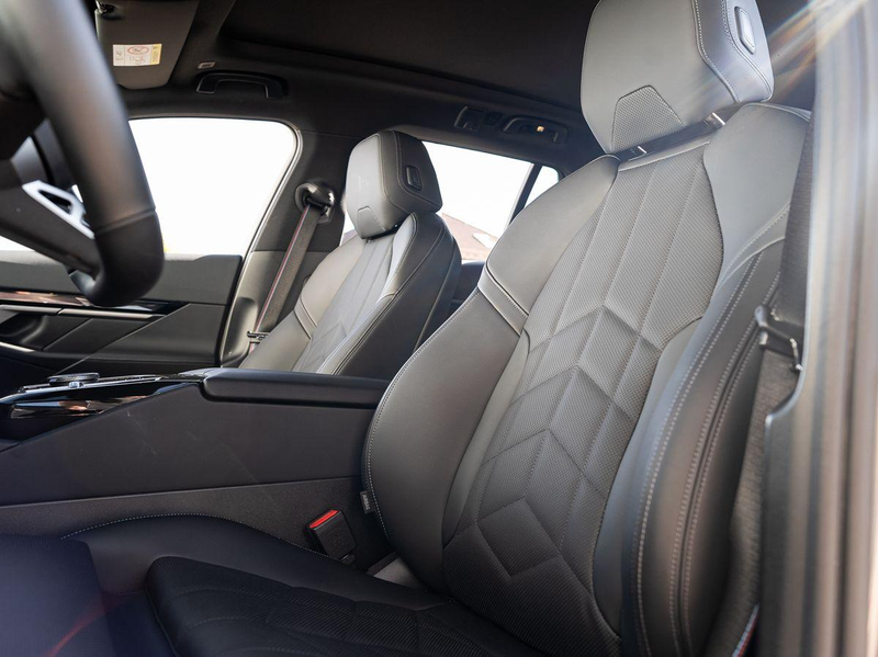 BMW 520 d Tour M-Sport PRO AHK PANO ACC Sitzlüft H&K — photo 12