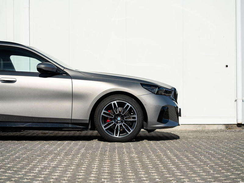 BMW 520 d Tour M-Sport PRO AHK PANO ACC Sitzlüft H&K — photo 7