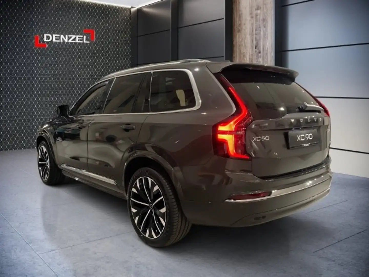 Volvo XC90 Ultra, T8 AWD Plug-in Hybrid, Elektrisch/Benzin, Bright Grau - 2