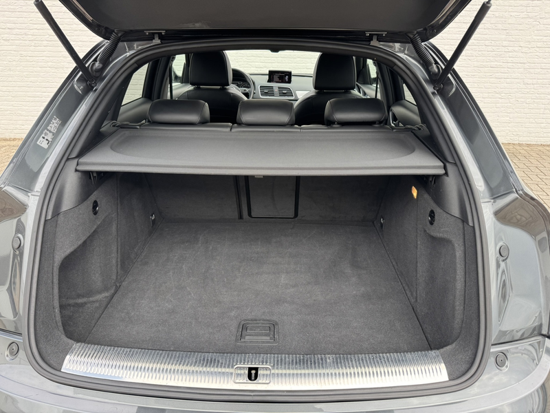 Audi Q3 2.0 TDI quattro 3x S-line Leder Pano Dodehoek Led — photo 17