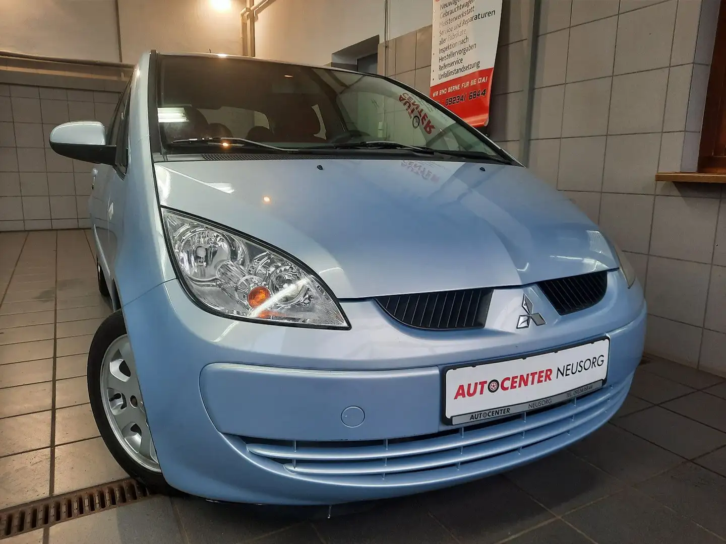 Mitsubishi Colt CZ3 Lim. 3-trg. 1.3 Invite Blau - 1