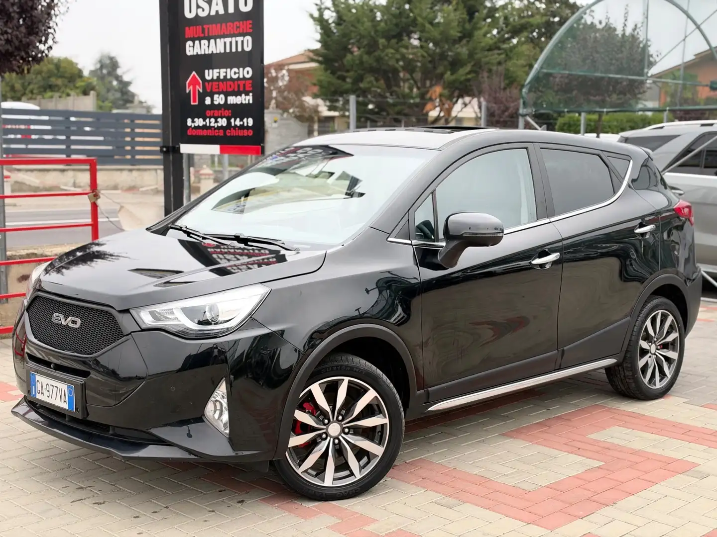 DR Automobiles DR4 dr4 Sport 1.6 Bi-Fuel GPL Schwarz - 2