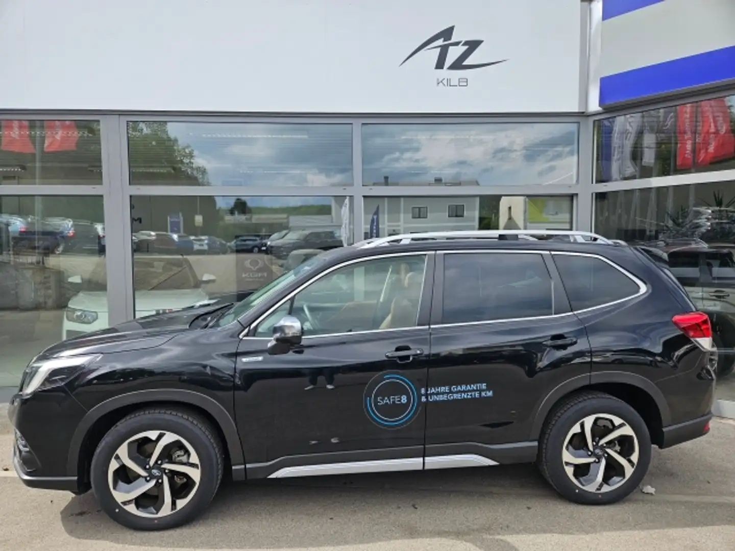 Subaru Forester Premium 2,0i e-Boxer AWD CVT Schwarz - 1