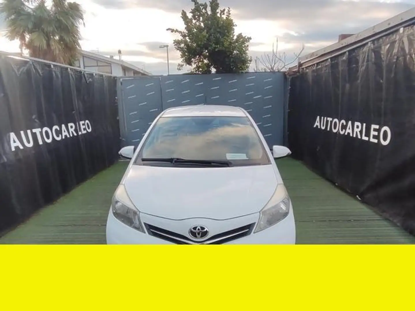 Toyota Yaris 1.4 DIESEL 90 CV "TAGLIANDI TOYOTA" Bianco - 2