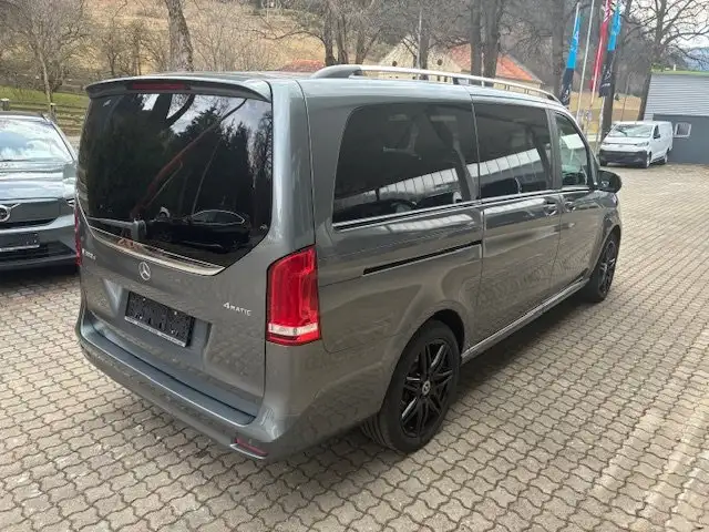 Mercedes-Benz V 300 Kombi 4MATIC lang *TOP AUSSTATTUNG* Ansicht 3