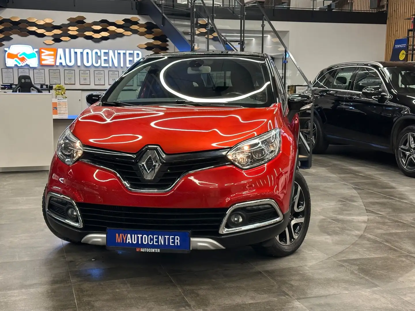 Renault Captur Helly Hansen *2. Hand*Klima*Kamera*AHK*BT Rot - 1