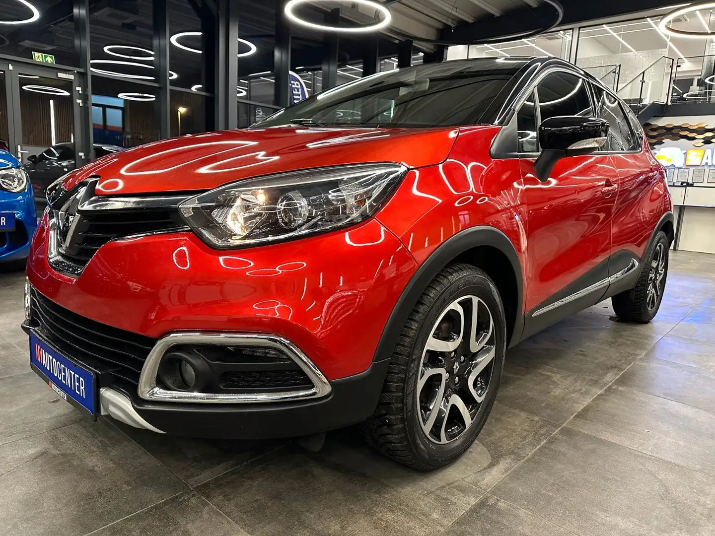Renault Captur Helly Hansen *2. Hand*Klima*Kamera*AHK*BT Rot - 2