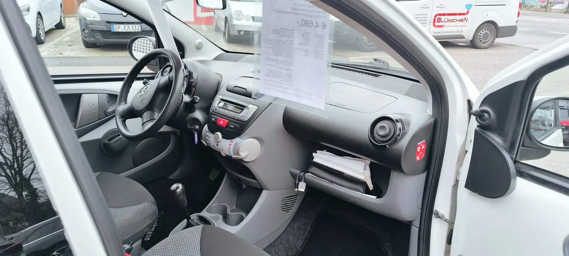 Toyota Aygo Edition*1.Hd°5Tr*Klima*ZV*Navi*Soundsystem* White - 2