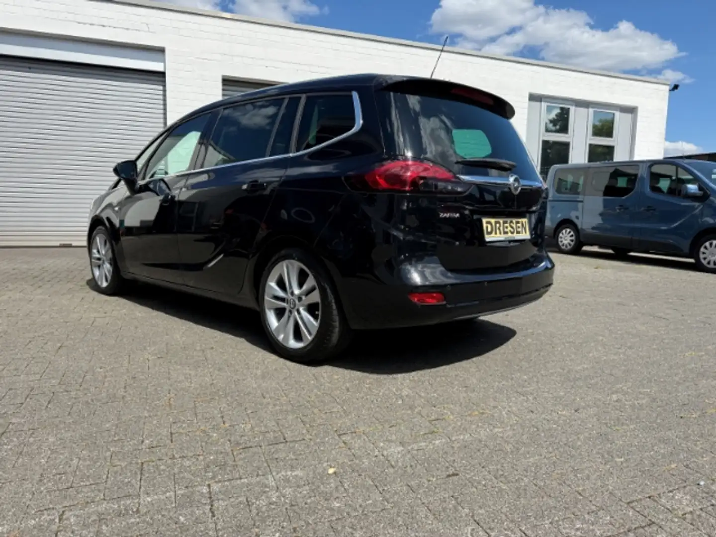 Opel Zafira C 1.6 SIDI Turbo Innovation 7-SITZER MATRIX-LED NA Schwarz - 2