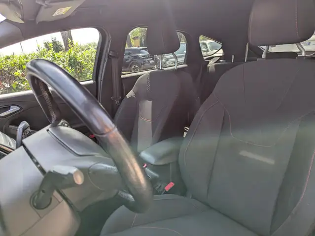Ford Focus view 13