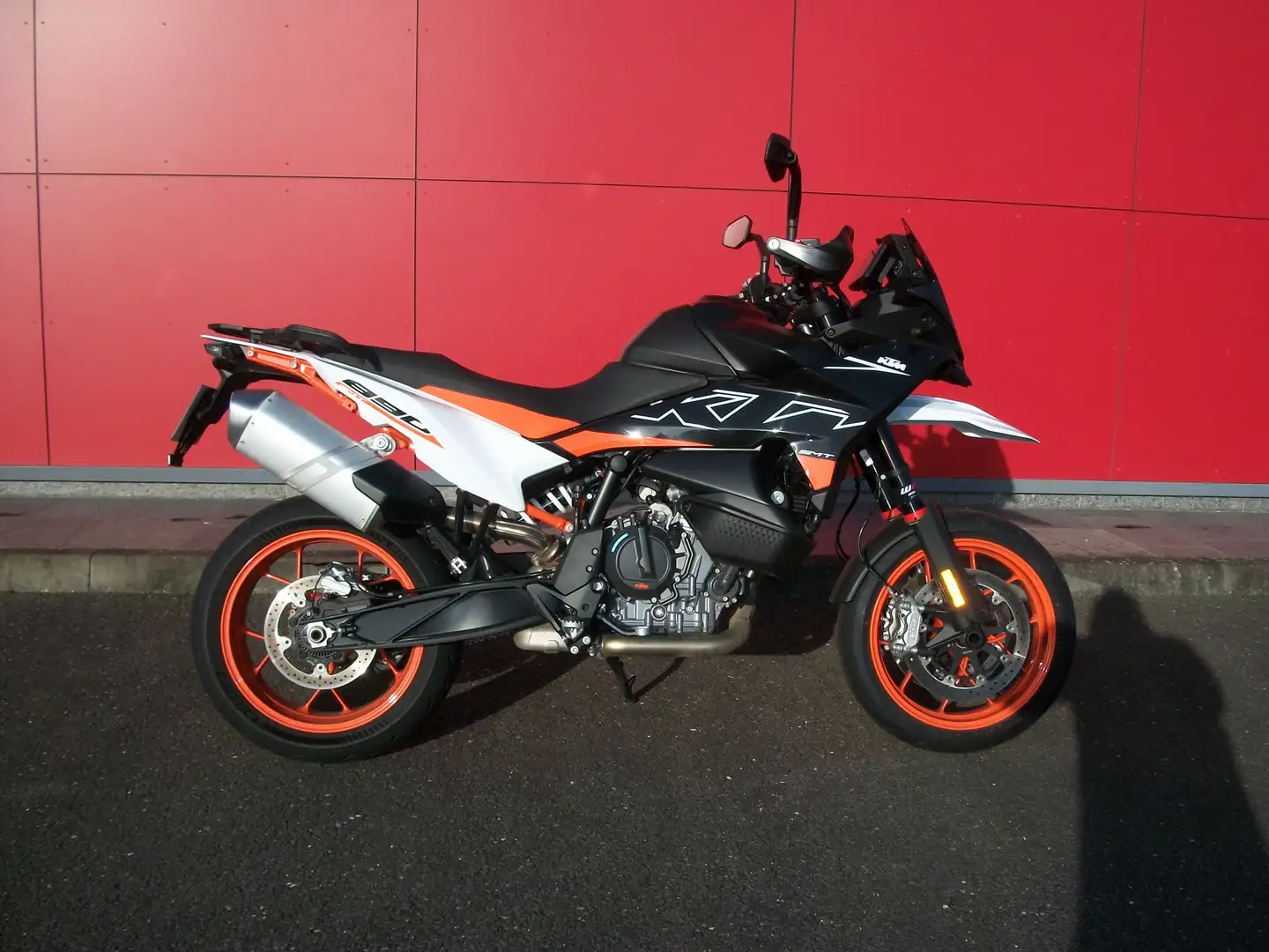 KTM 890 SMT - 1