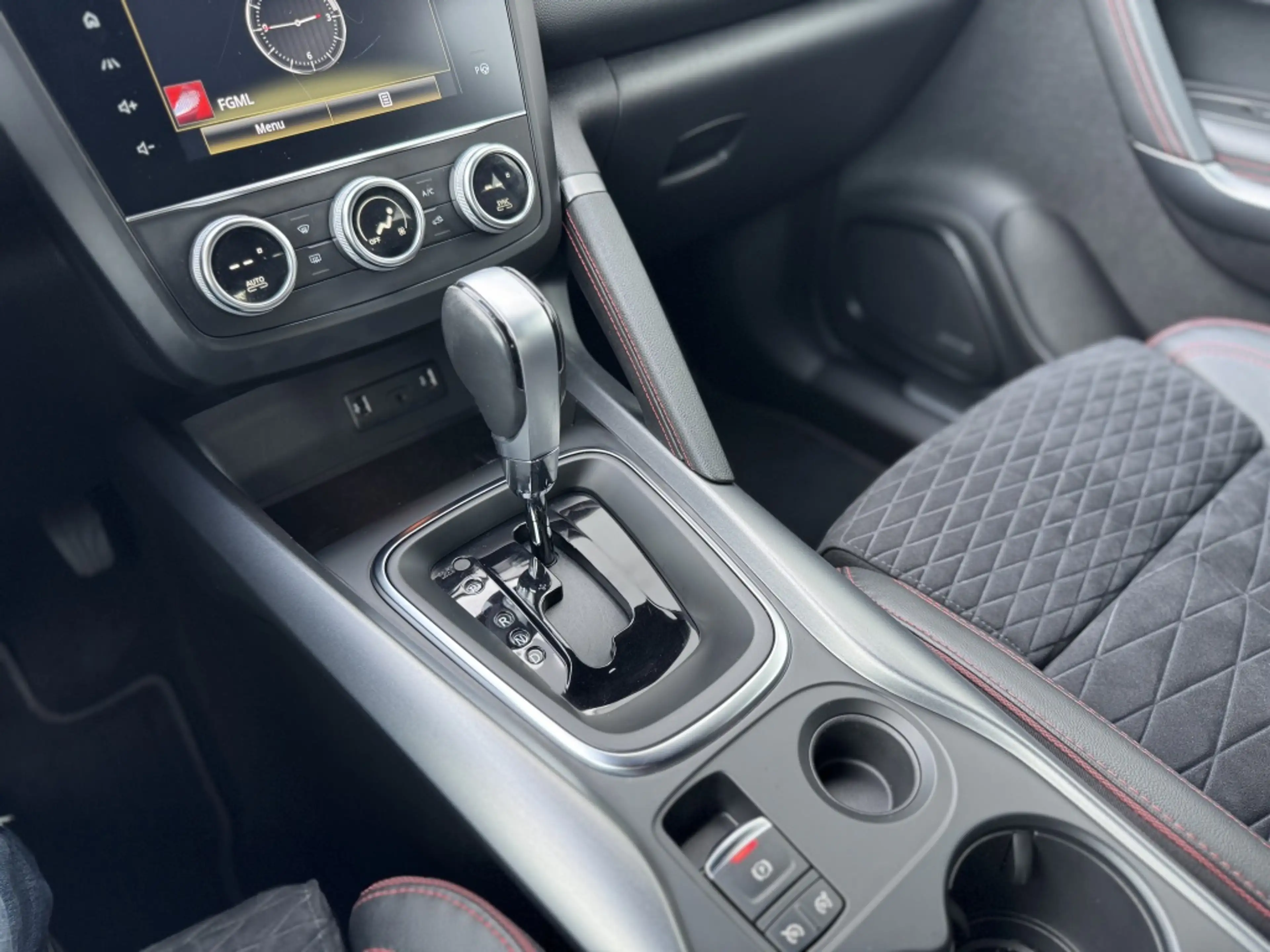 Renault Kadjar 1.3 TCe Black Edit. — photo 17