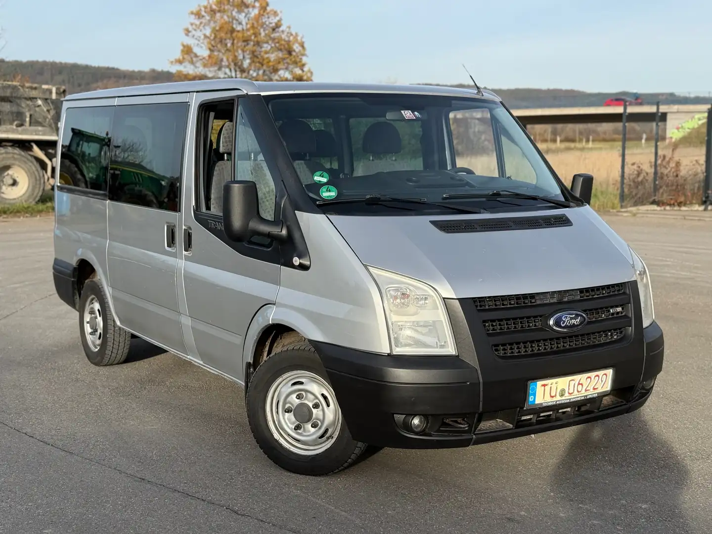 Ford Transit 2.2 TDCi Klima | 9 Sitzer | TÜV 07/2027 Grau - 1