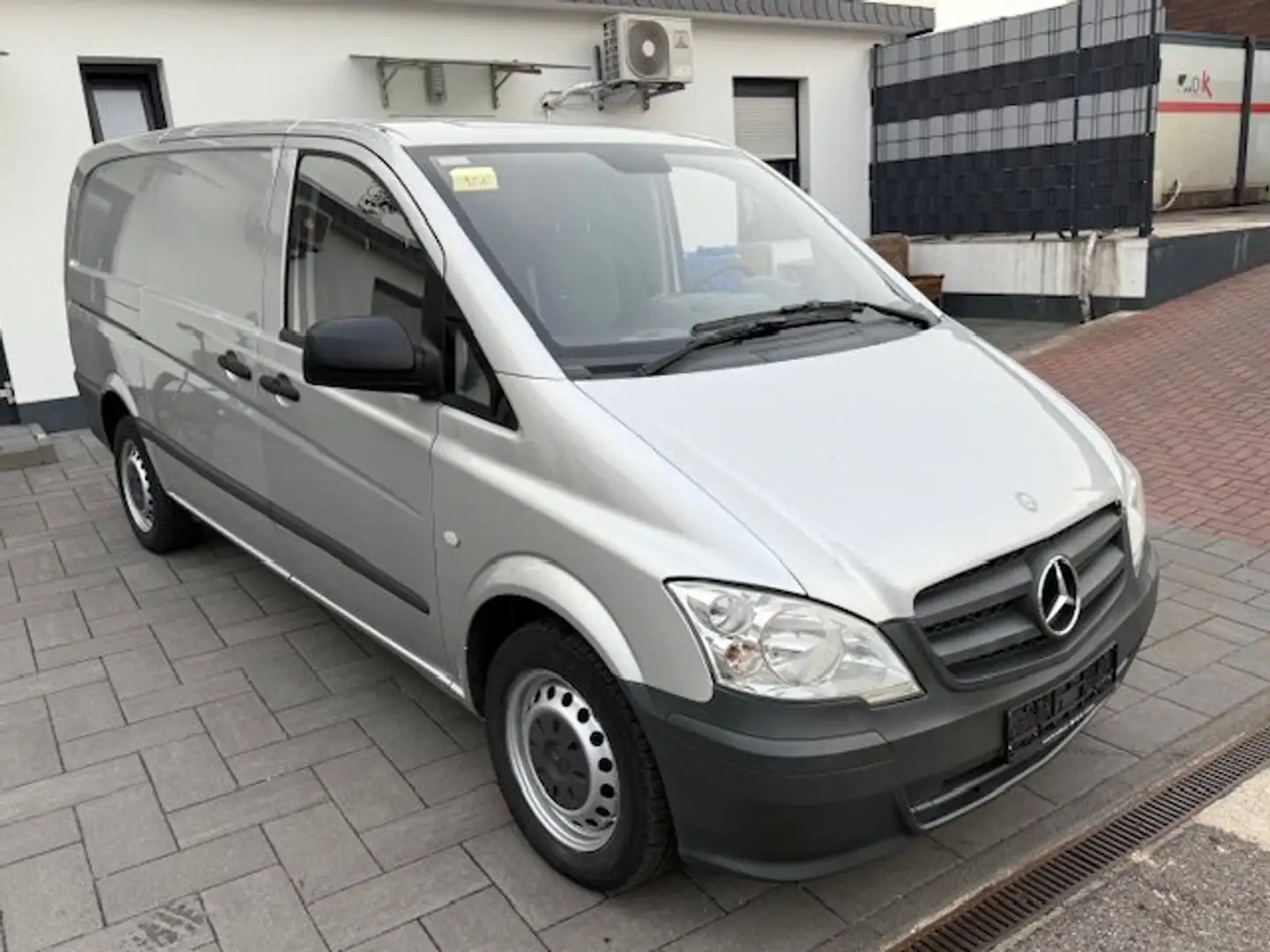 Mercedes-Benz Vito 113 CDI lang Klima LKW-Kasten Tüv Neu I.Hand Grau - 2