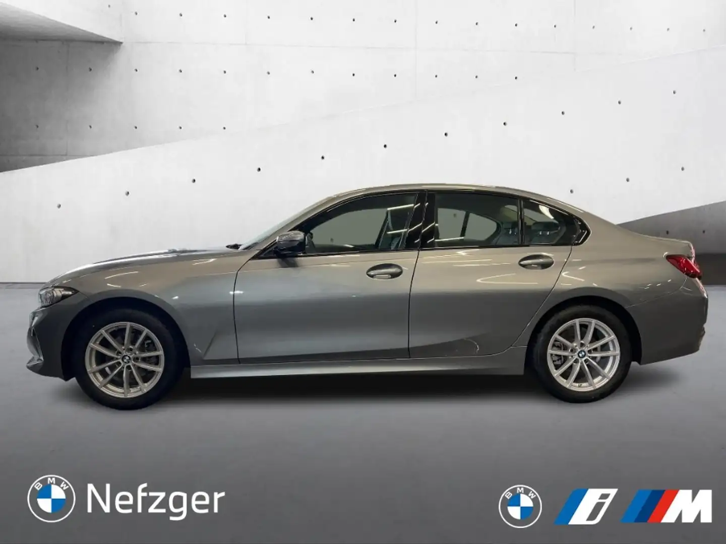 BMW 318 i Lim. LED AHK Driving Assistant Professional Curc Grau - 2