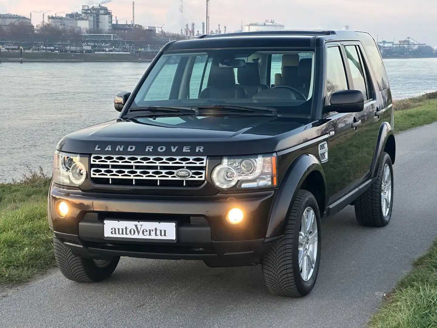 Land Rover Discovery 4 TDV6 SE *Scheckheft*Navi*Xenon* Braun - 1