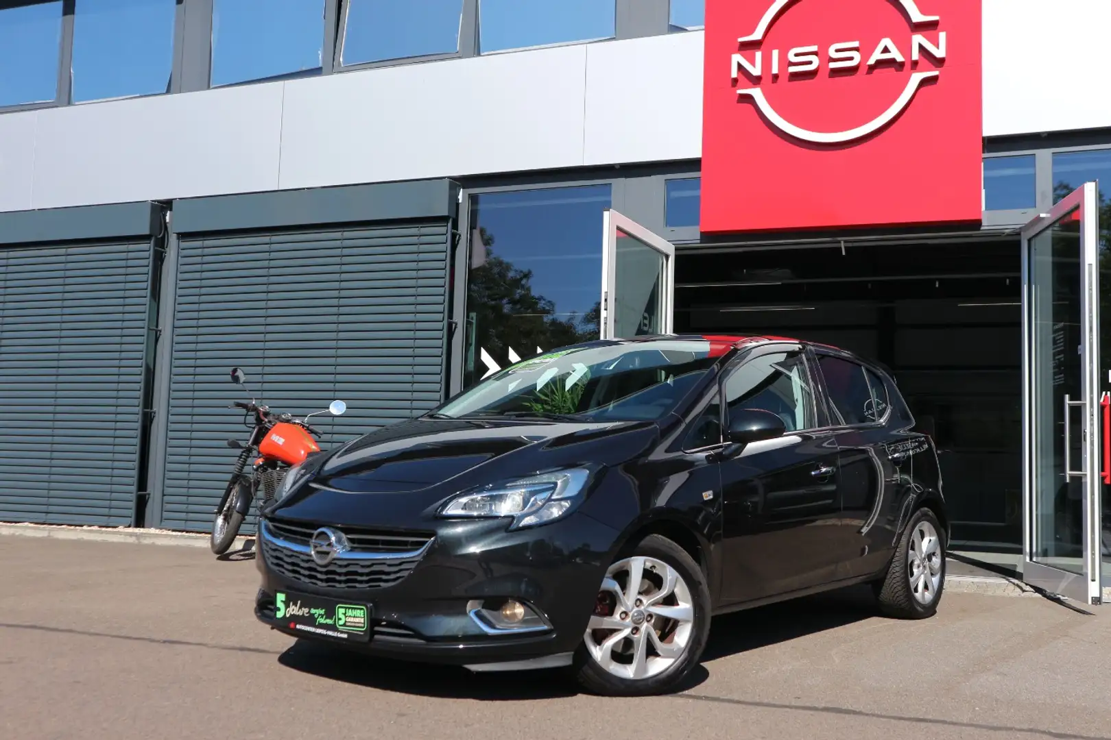 Opel Corsa E 1.0 Innovation Klimaauto PDC SHZ BiXENON Zwart - 2