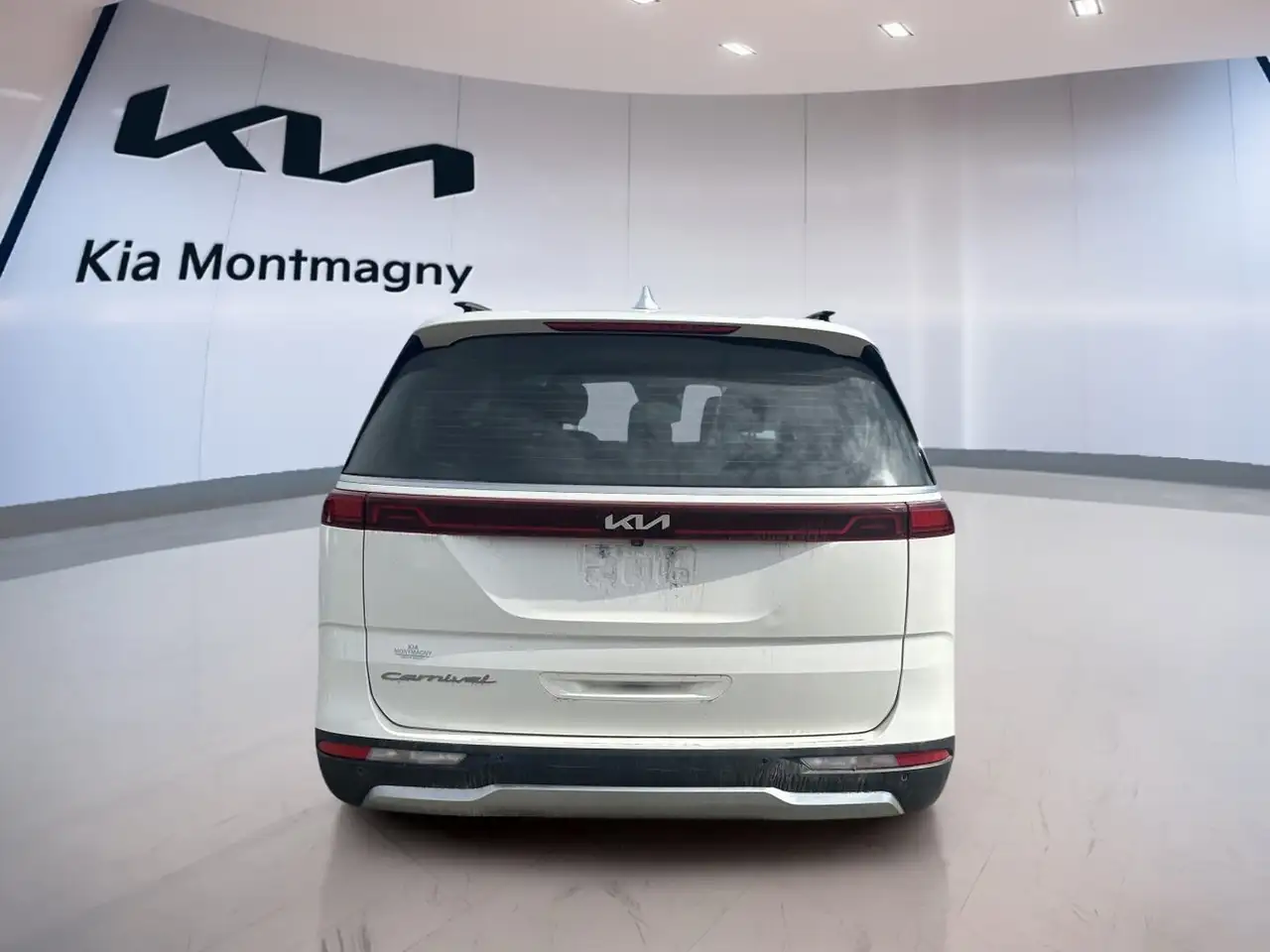 Kia Carnival photo Kia Carnival