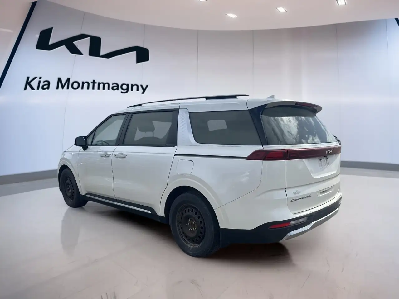 Kia Carnival photo Kia Carnival