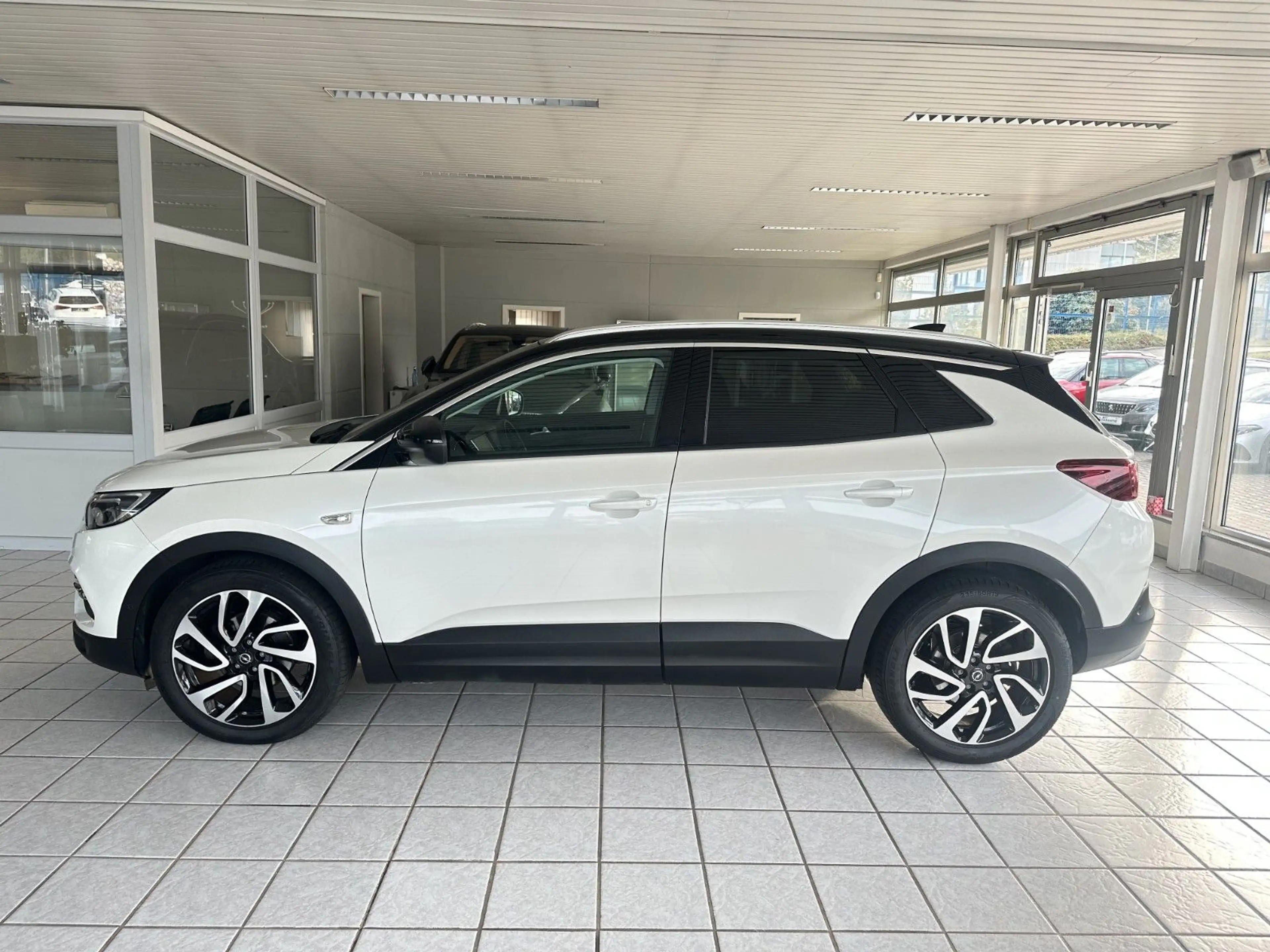 Opel Grandland X Ultimate*SHZ*ACC*AHK*CarPlay*360°* — photo 8