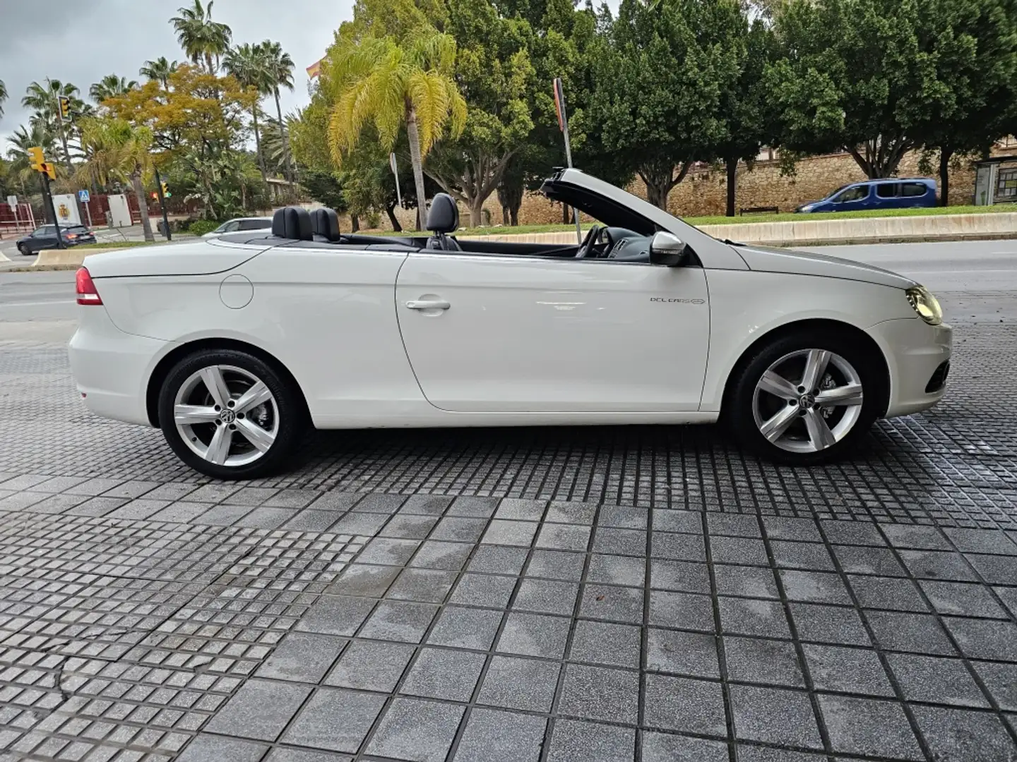 Volkswagen Eos 1.4 TSI Excellence Biały - 1