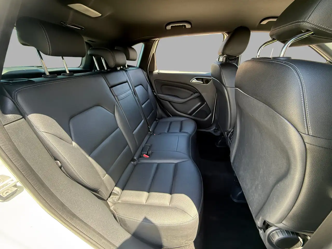 Mercedes-Benz B-Class photo Mercedes-Benz B-Class