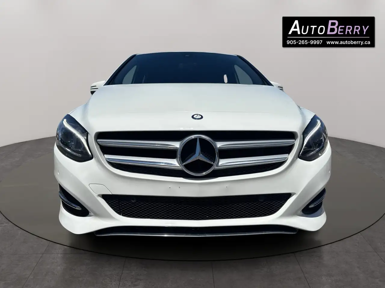 Mercedes-Benz B-Class photo Mercedes-Benz B-Class